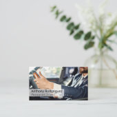 高級車を運転するスーツを着た人 名刺 (スタンド正面)