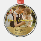高級金ゴールドかわいいカップルの写真初めてのクリスマス メタルオーナメント (正面)