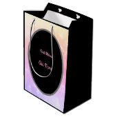 高級金ゴールドとピンクパーソナライズされた25誕生日 ミディアムペーパーバッグ (裏面アングル)