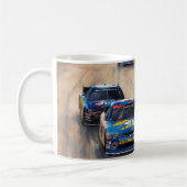 高速カラフルトワイライトレーシングシーン コーヒーマグカップ (左)