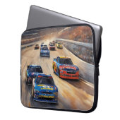 高速カラフルトワイライトレーシングシーン ラップトップスリーブ (正面左)