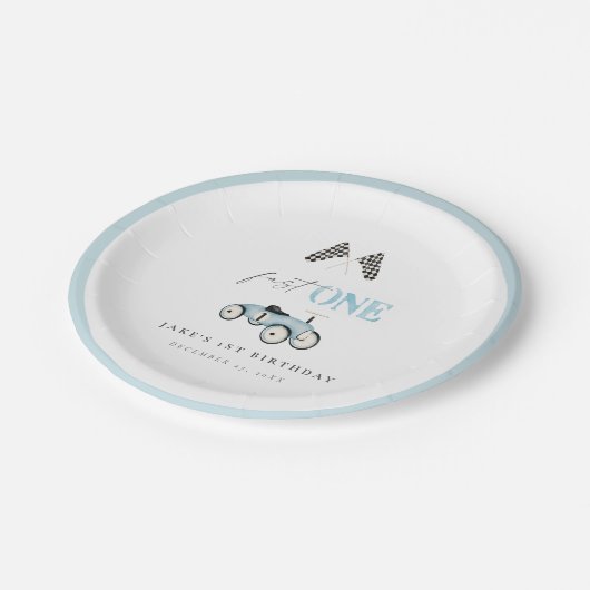 高速ワンレトロ車の乗り込み – 青い紙プレート ペーパープレート (アングル)