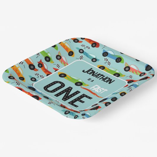 高速ONEレーサーをテーマにした第1誕生日パーティー ペーパープレート (傾斜あり)
