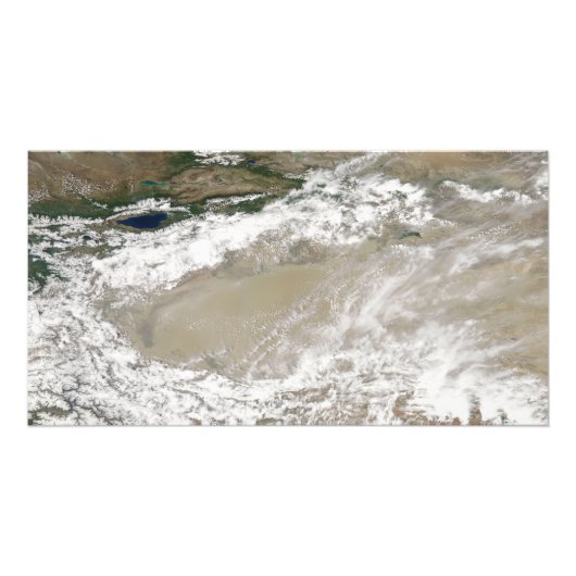 高麗のdesには、ほこりや雲が漂っていた フォトプリント            (正面)