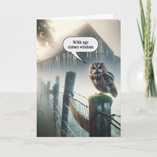 高齢化用フクロウのフェンス柱誕生日 カード (正面)