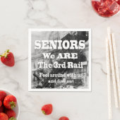 高齢者の我々は3番目のレール スタンダードカクテルナプキン (インサイチュ)