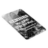 高齢者の我々は3番目のレール マグネット (右側)