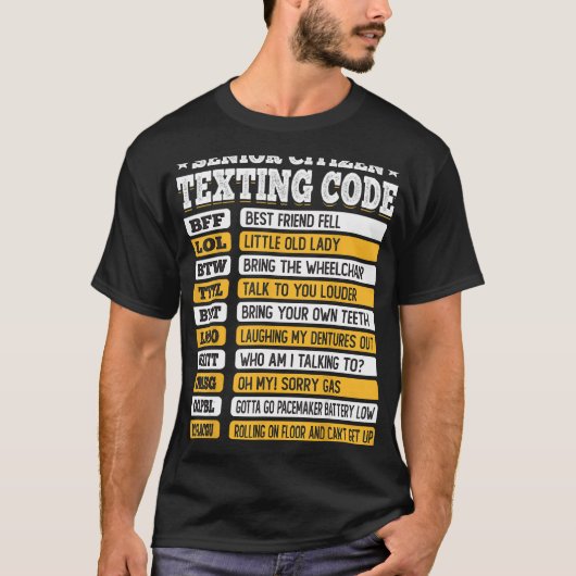 高齢者メールや文字を打つおもしろいコード老人ギフト Tシャツ (正面)