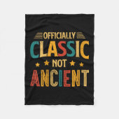 高齢者Vネック用の女性クリック年齢ことわざ フリースブランケット (正面)