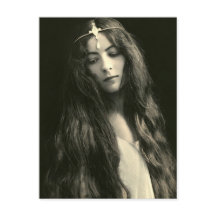 髪がとても長い