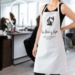 髪のサロンのロエレガントゴ白黒社員 エプロン<br><div class="desc">ヘアースタイリストシンプル、美しいヘア、ヘアスパサロン、美しいスタジオ、メイクアップアーティスト、ビューティシャン、黒いシルエットを特徴とする美容師(ロゴで置き換える!)、サロン、白い背景に従業員の名前と肩書きのプロフェッショナルエプロンのテンプレート無地の。</div>