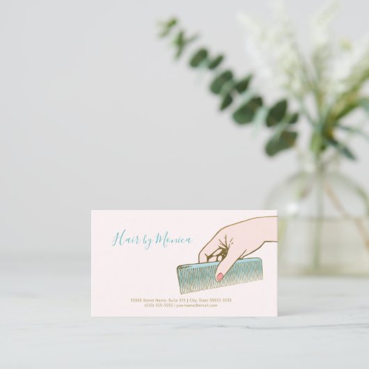 髪シンプル櫛を手にした美容師 名刺 (スタンド正面)