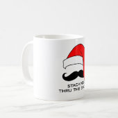 髭のクリスマス-雪を通したStaching コーヒーマグカップ (正面左)