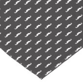 髭のヒップスターパターン ショートテーブルランナー (コーナー)