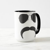 髭の飛行士のシルエットのマグ マグカップ (正面右)