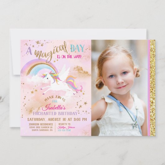 魅了されたペガソスのユニコーンの虹の輝きの誕生日 招待状 (正面)