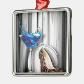 魅力のマルティーニのカクテルパーティーの女の子のstilletos メタルオーナメント (左)