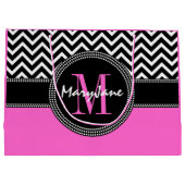 魅力の女の子のショッキングピンクおよびシェブロンの黒いモノグラム ラージペーパーバッグ (裏面)