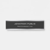 魅力の黒く、銀製の専門のモダンのカッコいい サインプレート (正面)