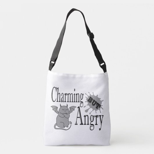 魅力的しかし怒て小さな悪魔の猫のおもしろい引用文 クロスボディバッグ (裏面)