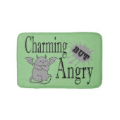 魅力的しかし怒て小さな悪魔の猫のおもしろい引用文 バスマット (正面)