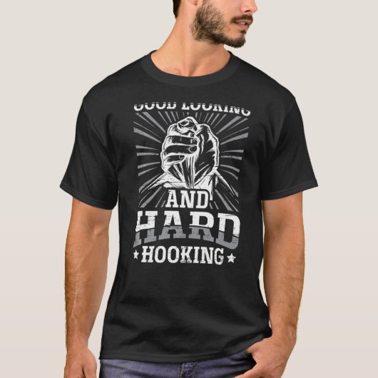 魅力的で懸命のフック – ヴィンテージアームレスリング Tシャツ (正面)