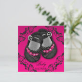 魅力的なグリッターのベビー靴のショッキングピンクの黒のベビーシャワー 招待状 (スタンド正面)