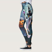 魅力的なハロウィーンデザインが伝わる。 レギンス (左)