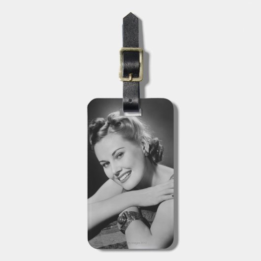 魅力的な女性 ラゲッジタグ (正面縦)