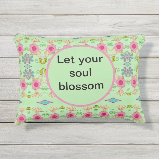 魅力的な折衷庭園：多様なフローラ美しい アウトドアクッション (正面)