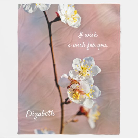 魅力的な日本のアプリコットの花 フリースブランケット (正面)