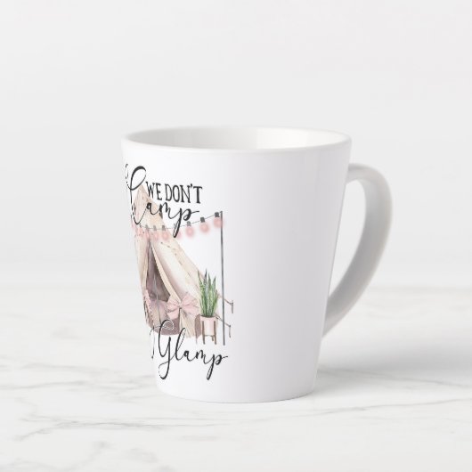 魅力的な カフェラテマグ (右アングル)