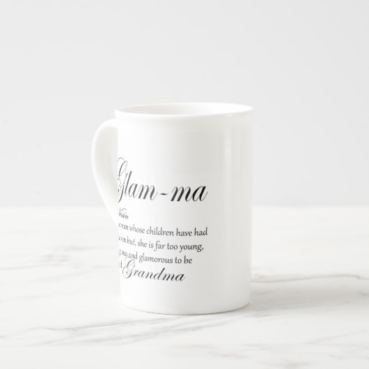魅力的なMAの祖母定義 ボーンチャイナマグカップ (正面左)