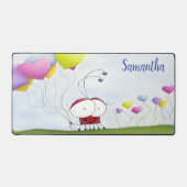 魅力的ハートバルーン付きカラフルラディバグ デスクマット (正面)