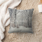 魅惑の冬の森を抜ける道 クッション (ブランケット)