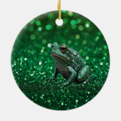 魅惑の出現：緑の輝くカエル セラミックオーナメント (裏面)
