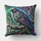 魅惑の森に虹色の羽があるカラス クッション (裏面)