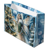 魅惑の森の妖精とクリスマスツリー ラージペーパーバッグ (正面アングル)