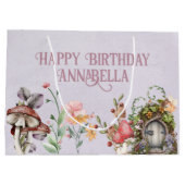 魅惑の森の妖精の庭のドアの紫 ラージペーパーバッグ (裏面)