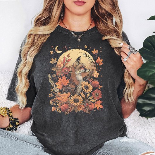 魅惑の秋の狐と紅葉 Tシャツ