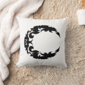 魅惑の黒三日月のシルエット クッション (ブランケット)