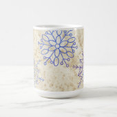 魅惑的なスノーフレークコーヒーマグ コーヒーマグカップ (中央)