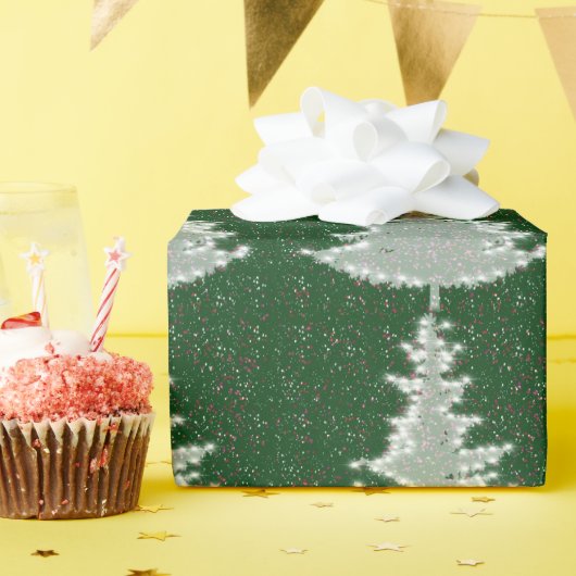 魅惑的な冬の輝くクリスマスツリー ラッピングペーパー (誕生日パーティー)