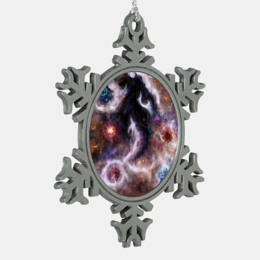 魅惑的な抽象芸術星雲 スノーフレークピューターオーナメント (左)
