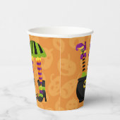 魔女おもしろいハロウィーンを飲む 紙コップ (右)