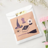 魔女お洒落をテーマにした誕生日またはハロウィーン フェイバーバッグ (封をした状態)