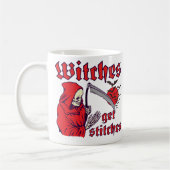 魔女が怖いハロウィンおもしろいを縫う コーヒーマグカップ (左)