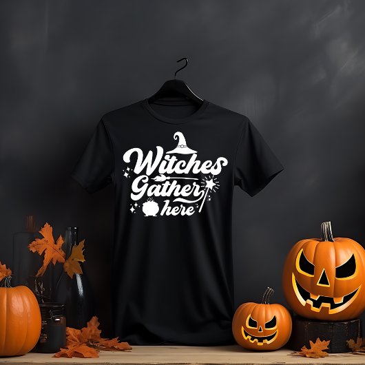 魔女たちがハロウィーンに集まる Tシャツ