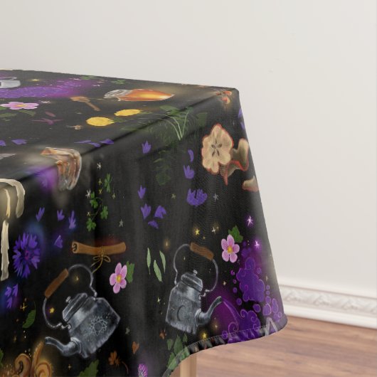 魔女たちは茶と綿の実を入れる テーブルクロス (インサイチュ)