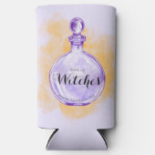 魔女たちよ、飲み干せ　紫の水彩の秘薬 スリム缶クーラー (正面)